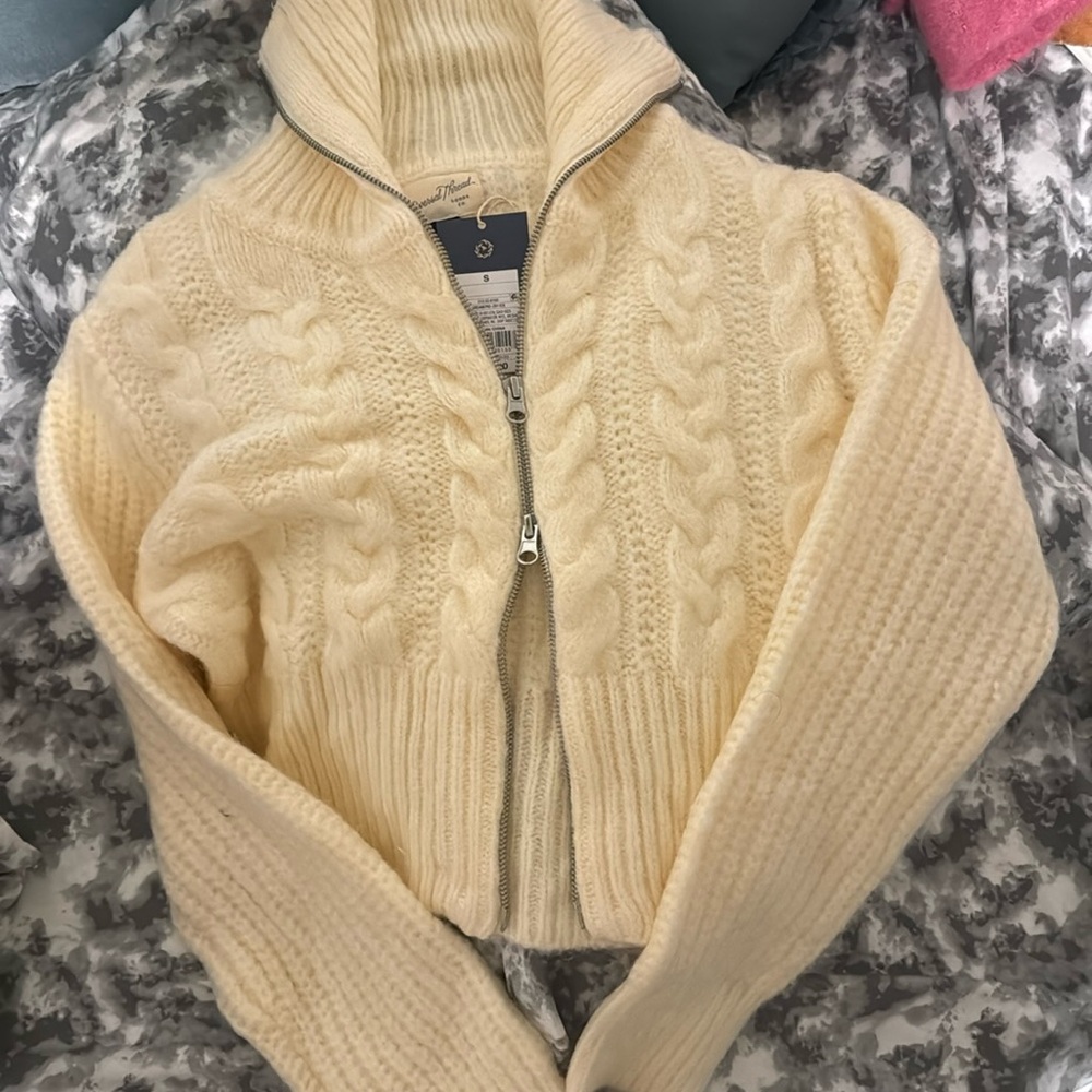 Cropped sweater